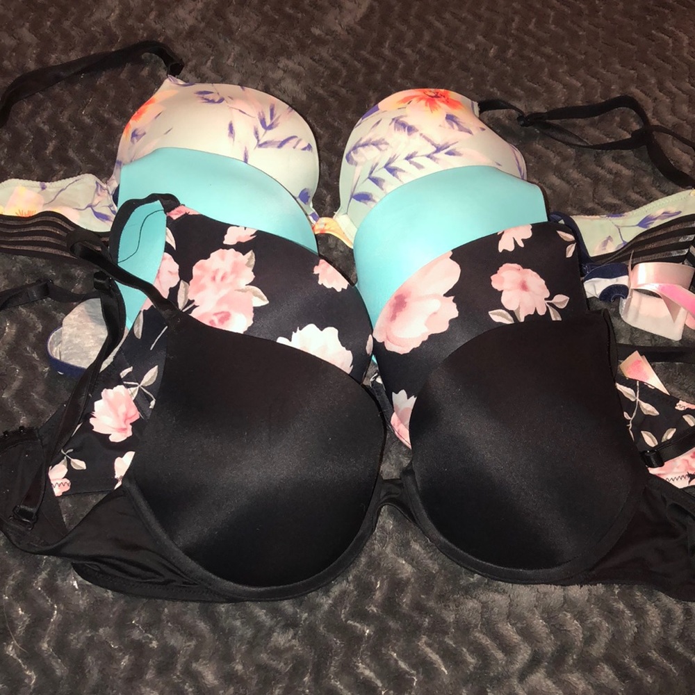 Lot of VS Pink bras